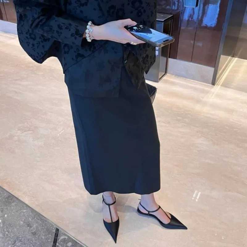 Shoes for Women Sexy Pointed Toe Womens Sandals Comfortable Low Heel Trendy Sandal Simple Versatile Large Size Pumps C260321