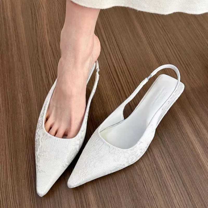 Summer New Style Popular Women Sandals Heel Ladies Shoes Pointed Toe Solid Female Womens Shoes Back Strap Slip on Heels C260321