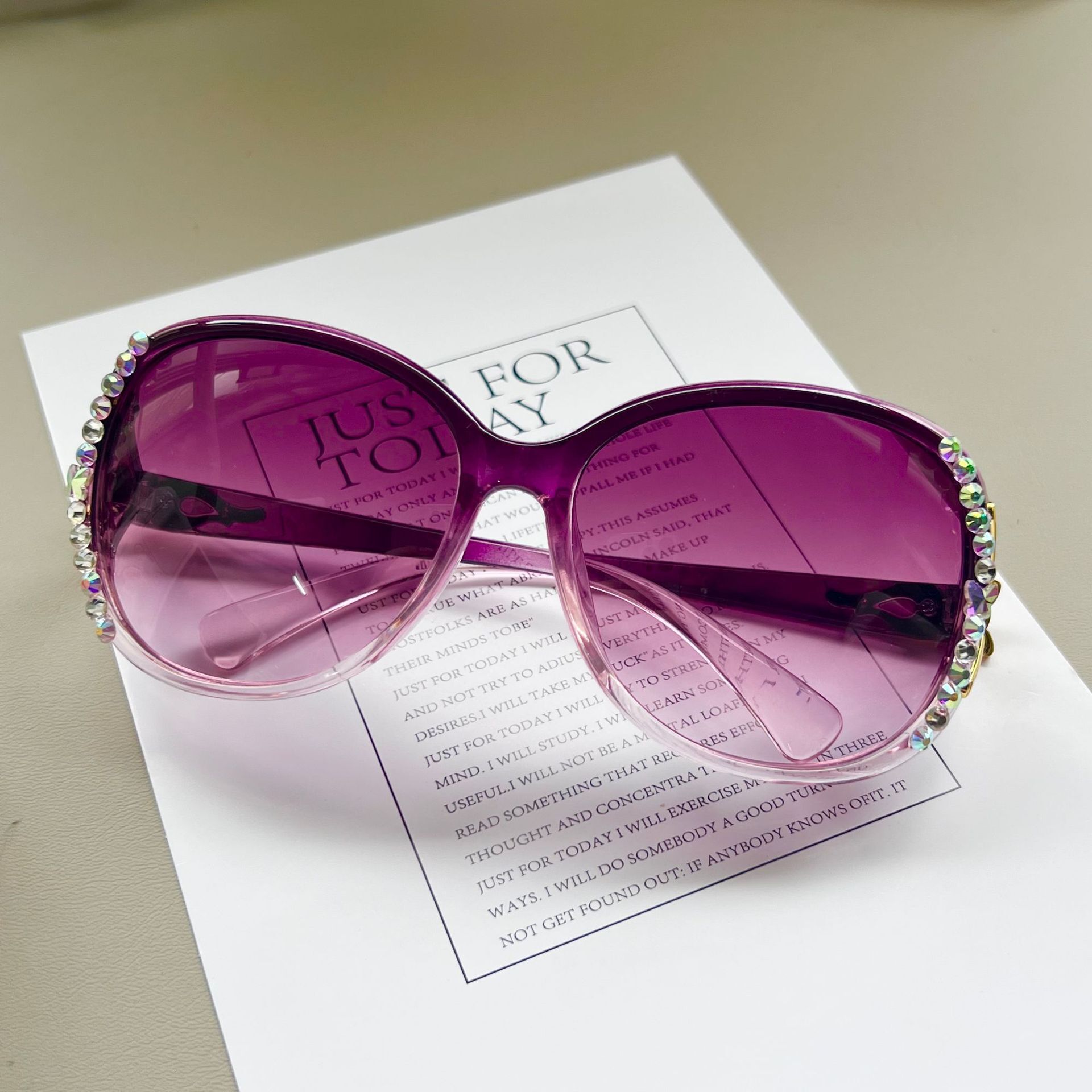 Designer Luxury Brand 2025 New Women's Sunglasses Anti UV Big Face Slimming Sunscreen Fashion Sunglasses Korean Edition High End Diamond Sunglass