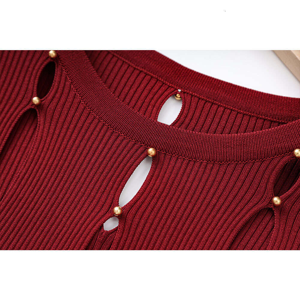 2026 S6 Spring/Summer Designer Long Sleeve Hollow Design Bead Waist Slimming Open Skirt Women's Knitted Dress