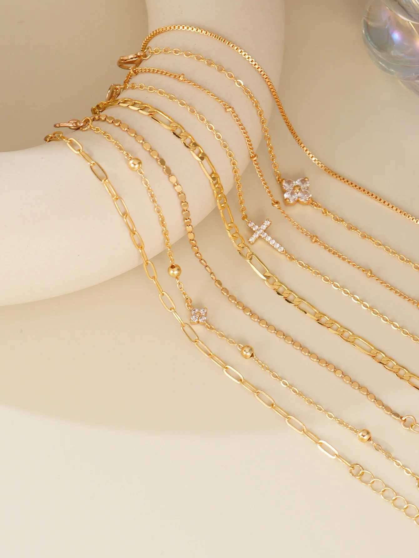 8pcs Elegant Cubic Zirconia Cross Decor Set Multi-Layer Stackable For Women Daily Party Jewelry H260321 - view 4
