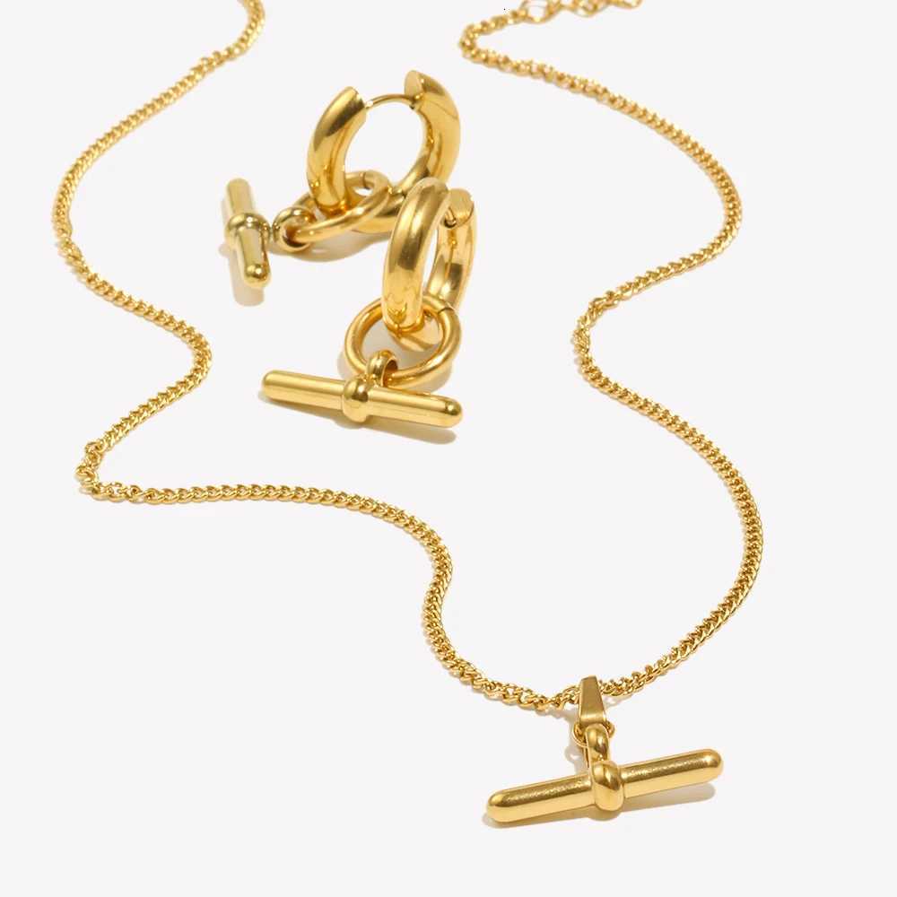 EB Stainless Steel 18K Gold Plated Minimalist Design T Bar Pendant Necklace For Wan Girls Ladies Gold Jewelry X260321