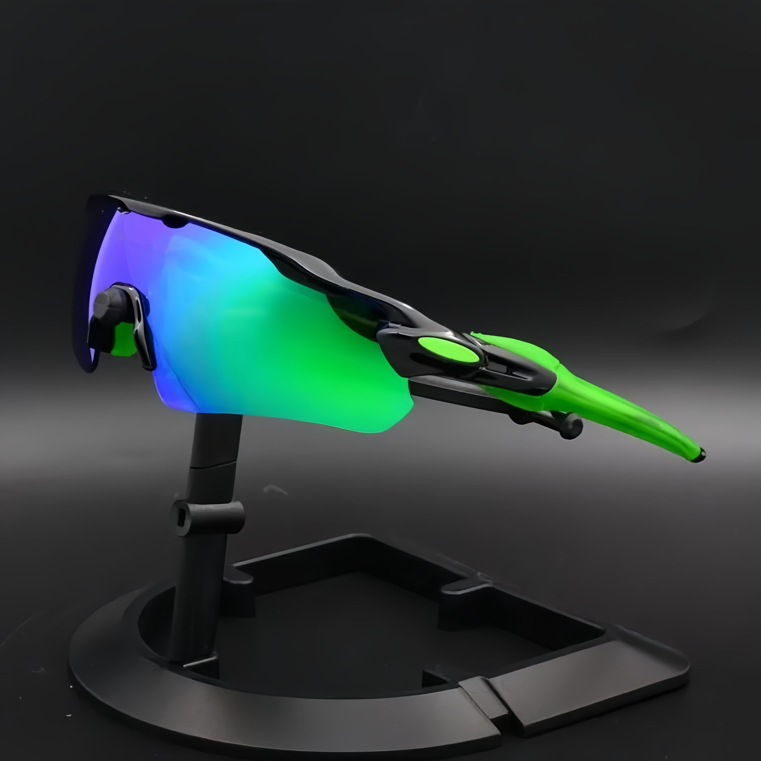 Chic Designer Sunglasses for Men Women Sporty Aesthetic for Cycling Running Bold Square Amber Lens Fashion Forward Shades for Active Lifestyle mens sunglasses men