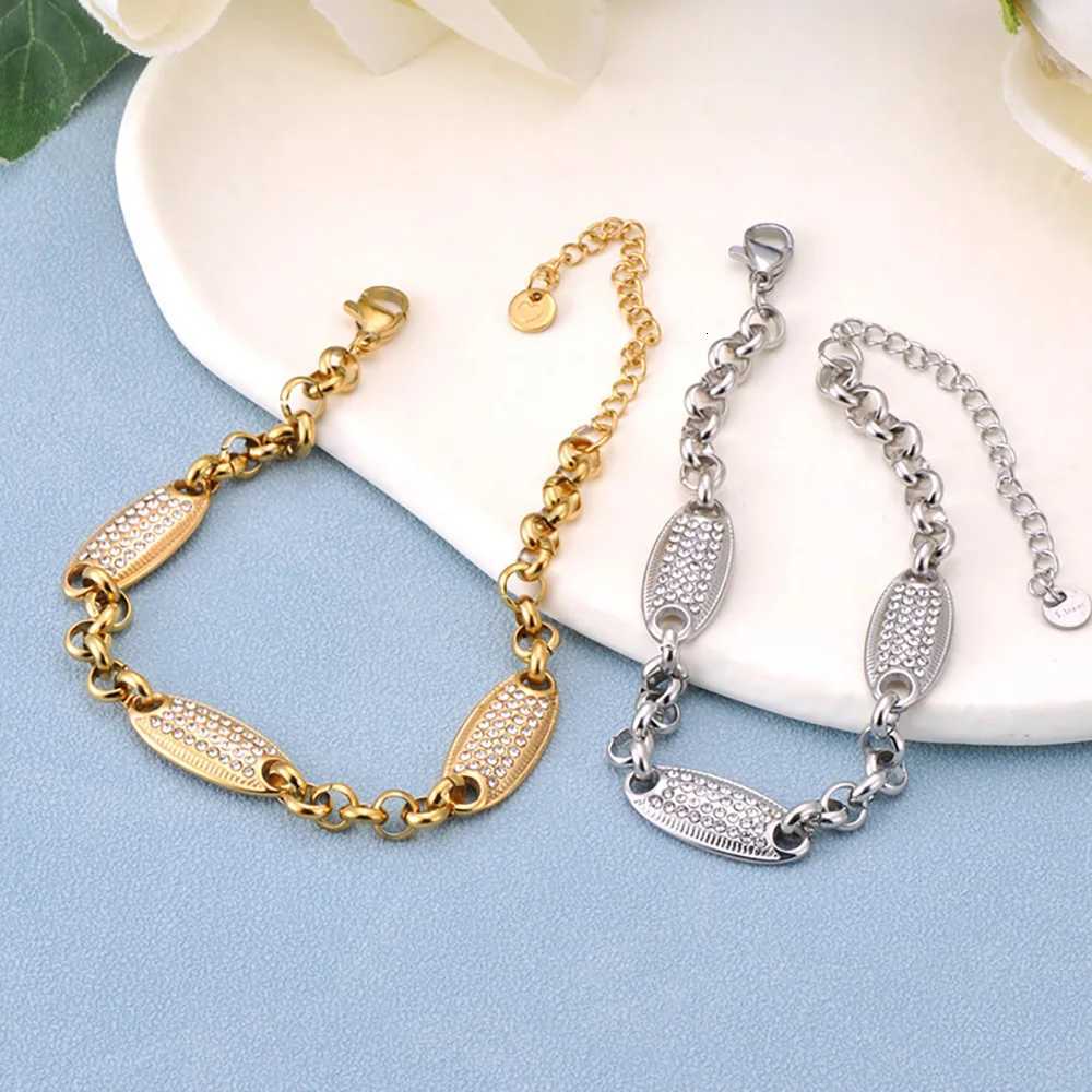 Lokaer Fashionable Stainless Steel Rhinestone Geometric Womens Simple Elegance Design Chain Waterproof Jewelry B25088 H260321 - view 5