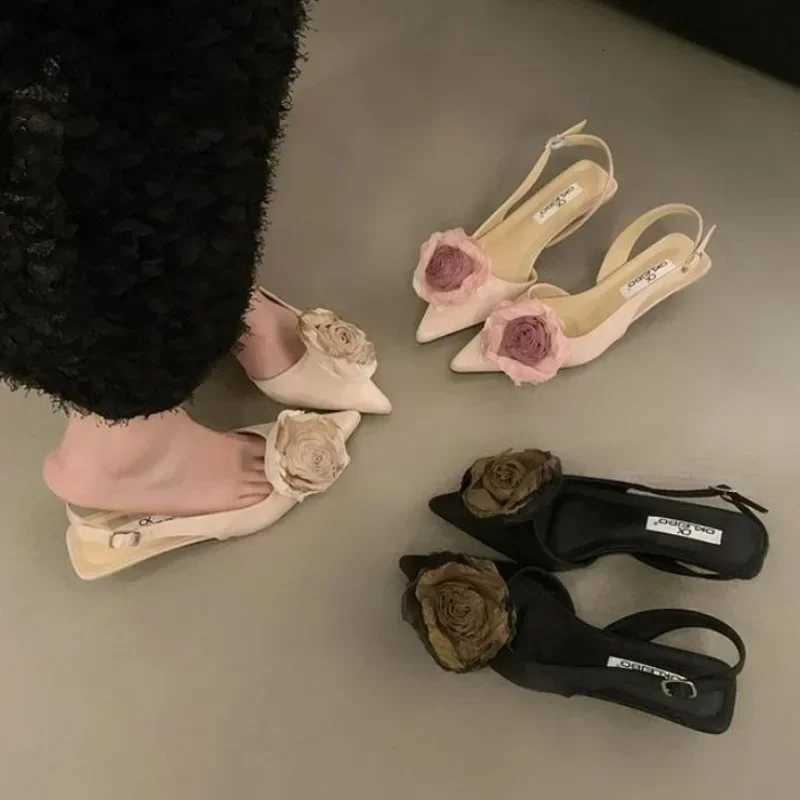 New Flower Designer Sandals Women Elegant Satin Mule Shoes Summer Pointed Toe Pumps Low Heel Flowers Slingback Sandals Female C260321