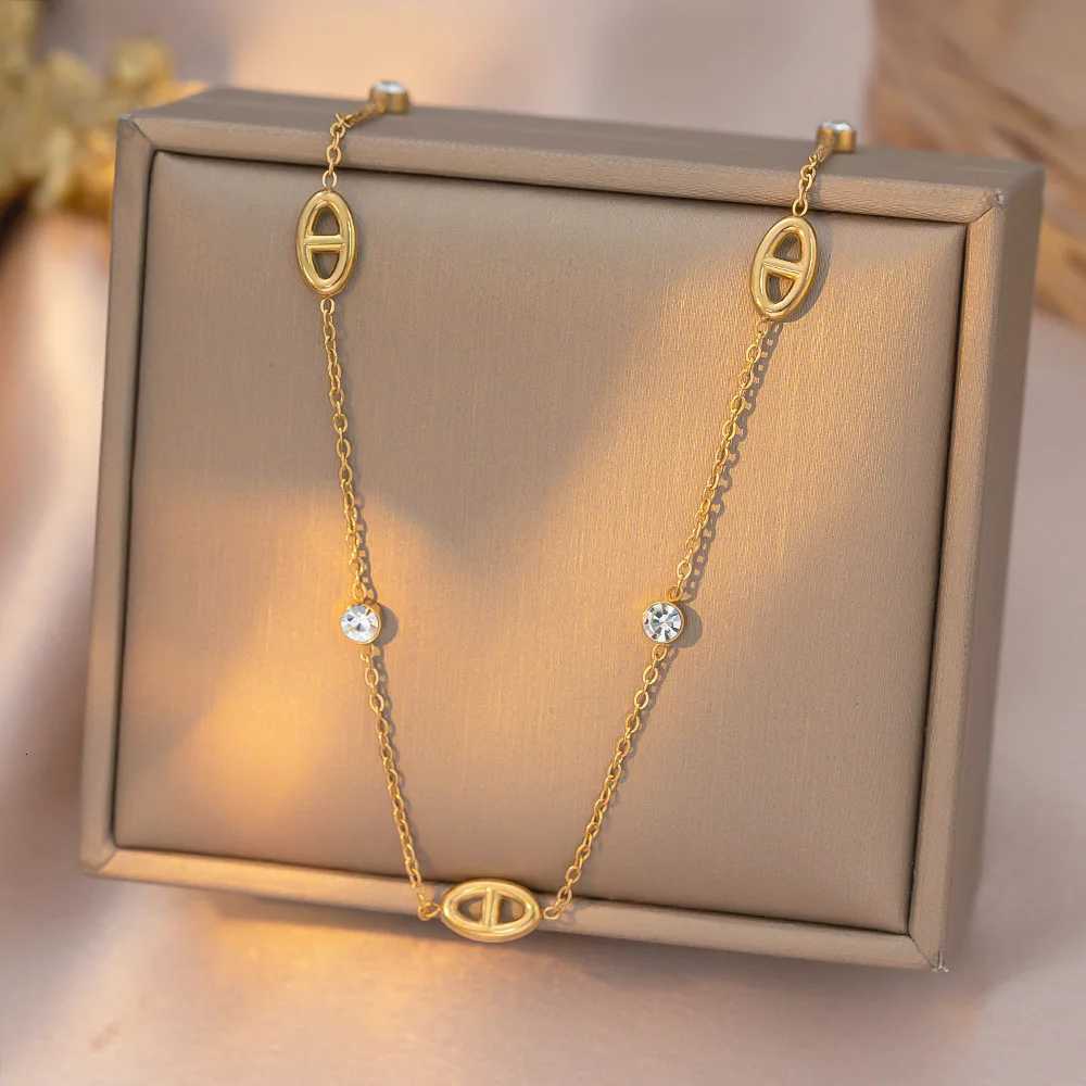 French-Style Minimalist White Diamond Pig-Nose Versatile Exquisite Simple Design Titanium Steel Womens High-End Collar Chain H260321 - view 3