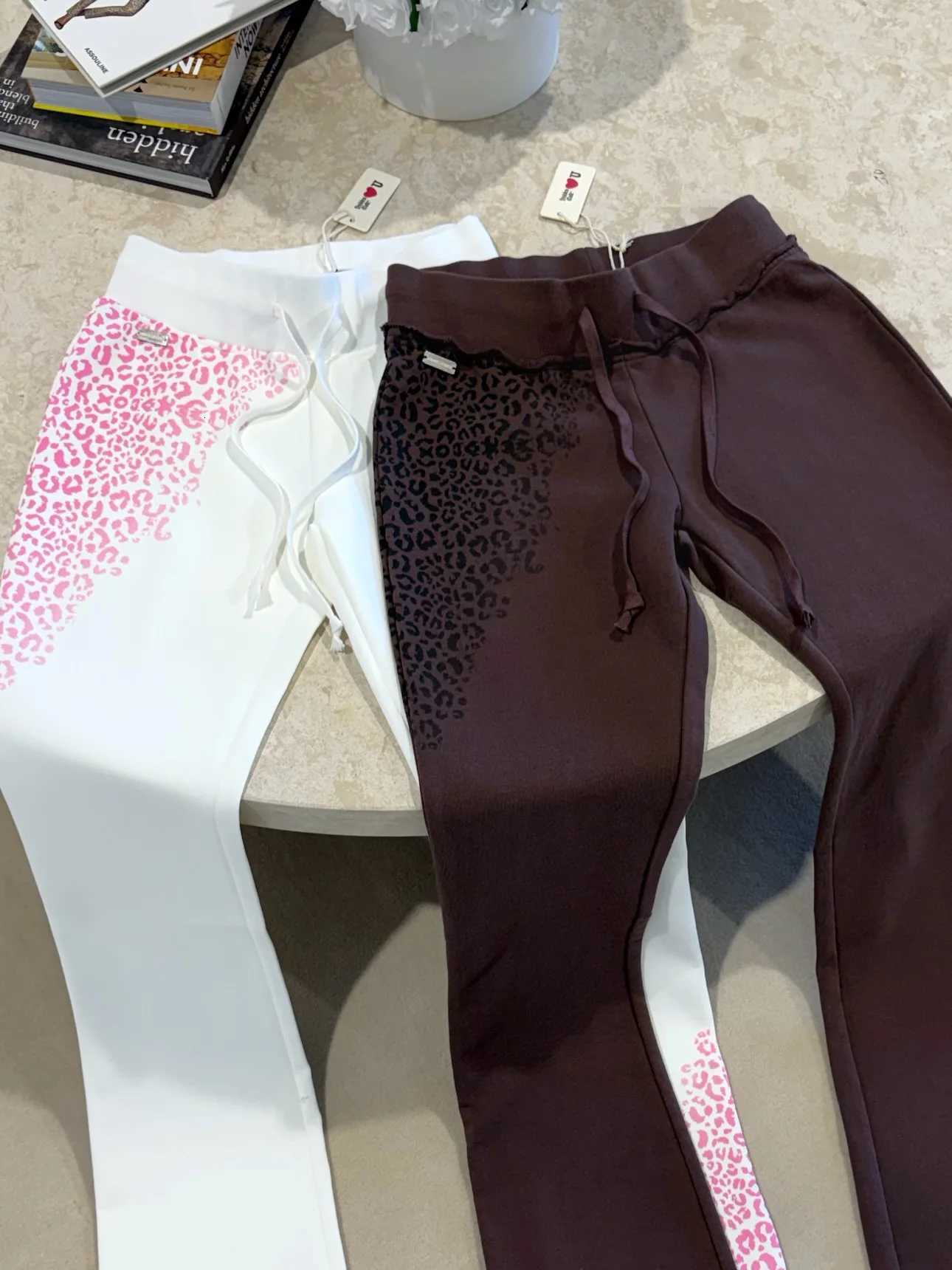 Women Y2K Retro Leopard Print Short Hooded Sweatshirt Micro Flared Pants Sports Suit Soft Fashion Slim Fit Yoga Wear 2-piece Set X260321