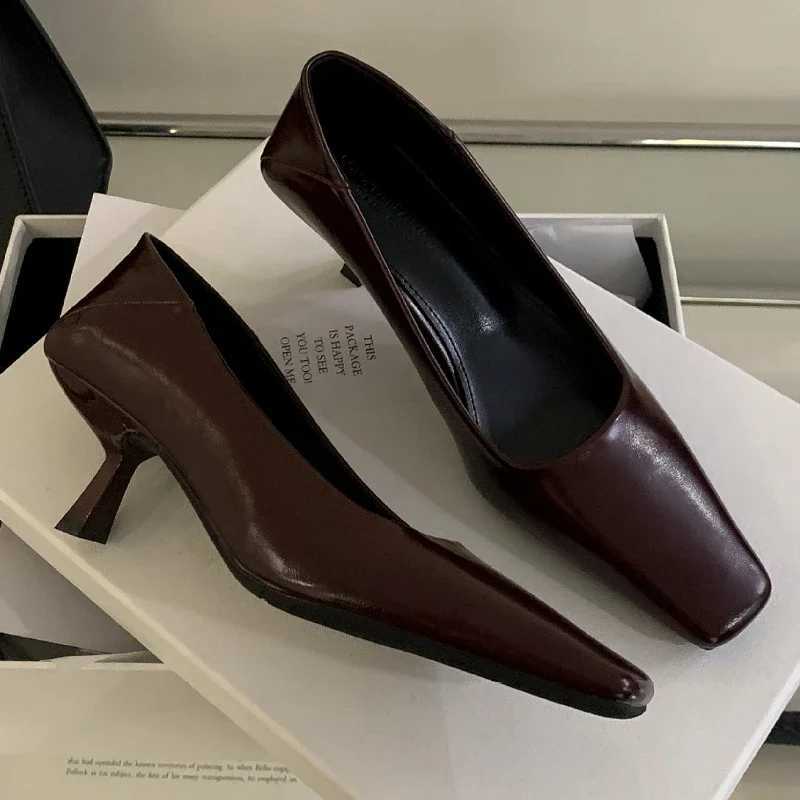 2025 New Fashion High Heels Women Square Toe Pumps Elegant Low Heel Footwear Shallow Comfort Office Women Shoes Tacones De Mujer C260321