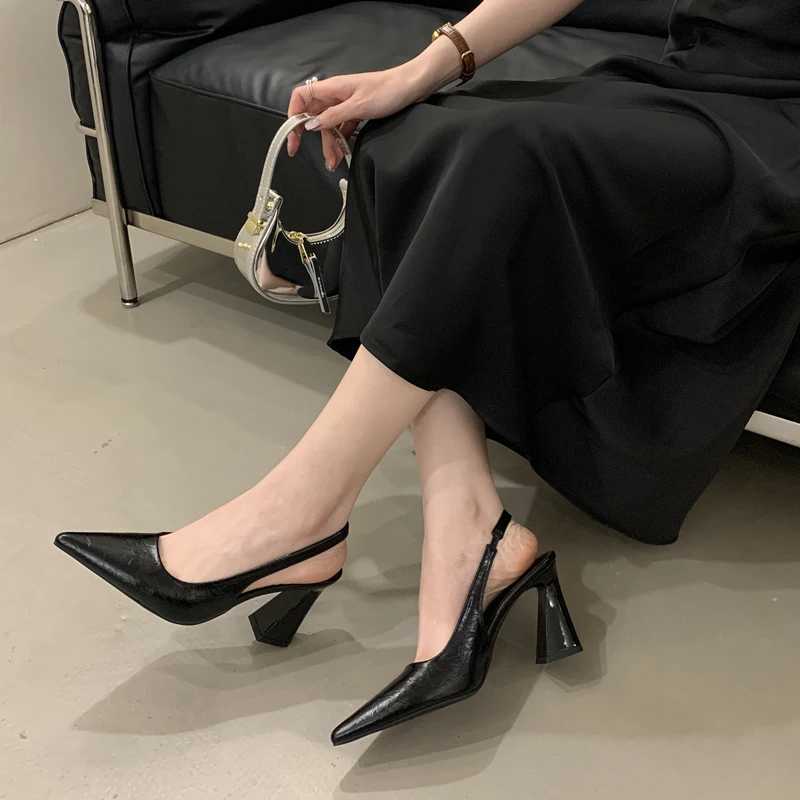 French Style Dress with Pointed High-heeled Sandals Womens Coarse Single Shoes Back Empty Toe Sandals 2025 Summer New Style C260321