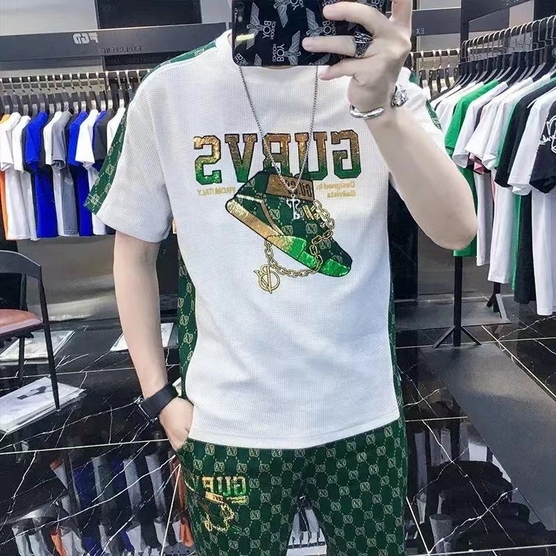 Luxury Brand Designer 2026 Summer Fashion Casual Men Suit with Unique Print Men T-shirt and Shorts Set in Light Luxury Style