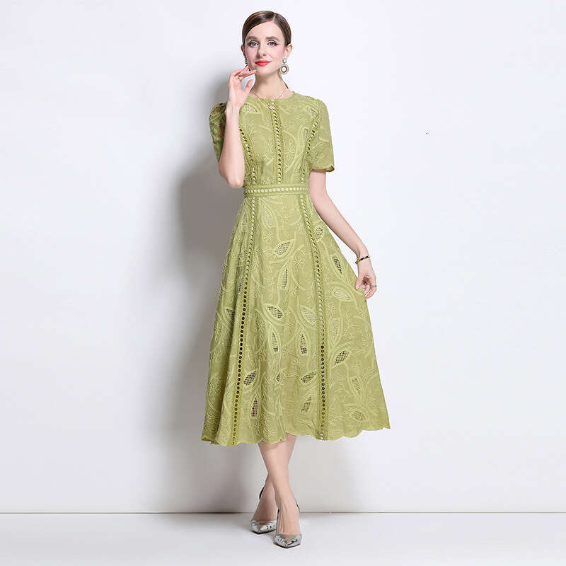Designer's unique retro high-end round neck ruffled sleeves lace women's summer new slim A14 and elegant long skirt
