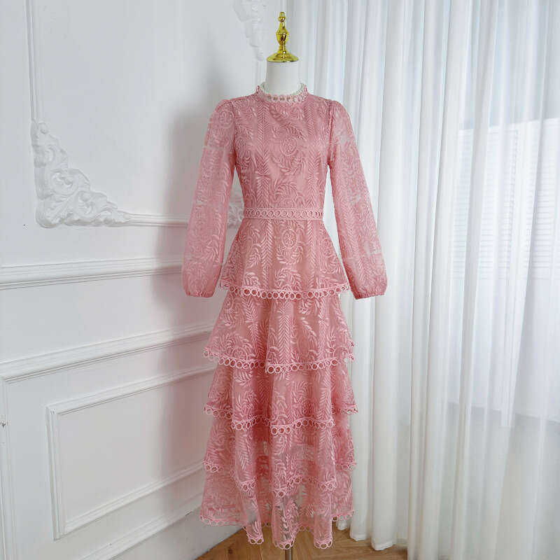 k30 Designer French Elegant Lace Embroidered Round Neck Women's Autumn Light Luxury Thick Layer Long Dress 2026