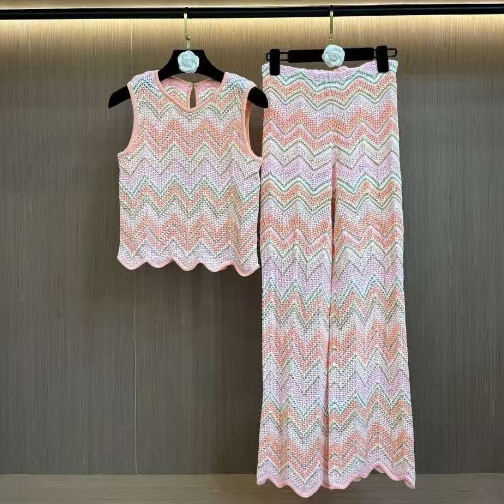 2026 Spring and Summer Designer e22 Fashion Wave Pattern Hollow Knitted Short Tank Top Pants Set