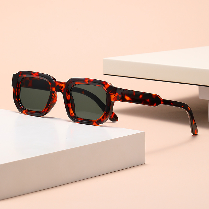 Designer Luxury Brand Fashion New Small Frame Sunglasses Korean Japanese Style Square Sunglasses Ultra Light Driving Night Vision Sunshade Glasses Who