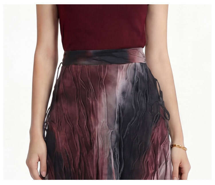 20026 Designer's new fashionable women's short sleeved T-shirt, retro gradient tie dye tassel umbrella skirt k30 two-piece set
