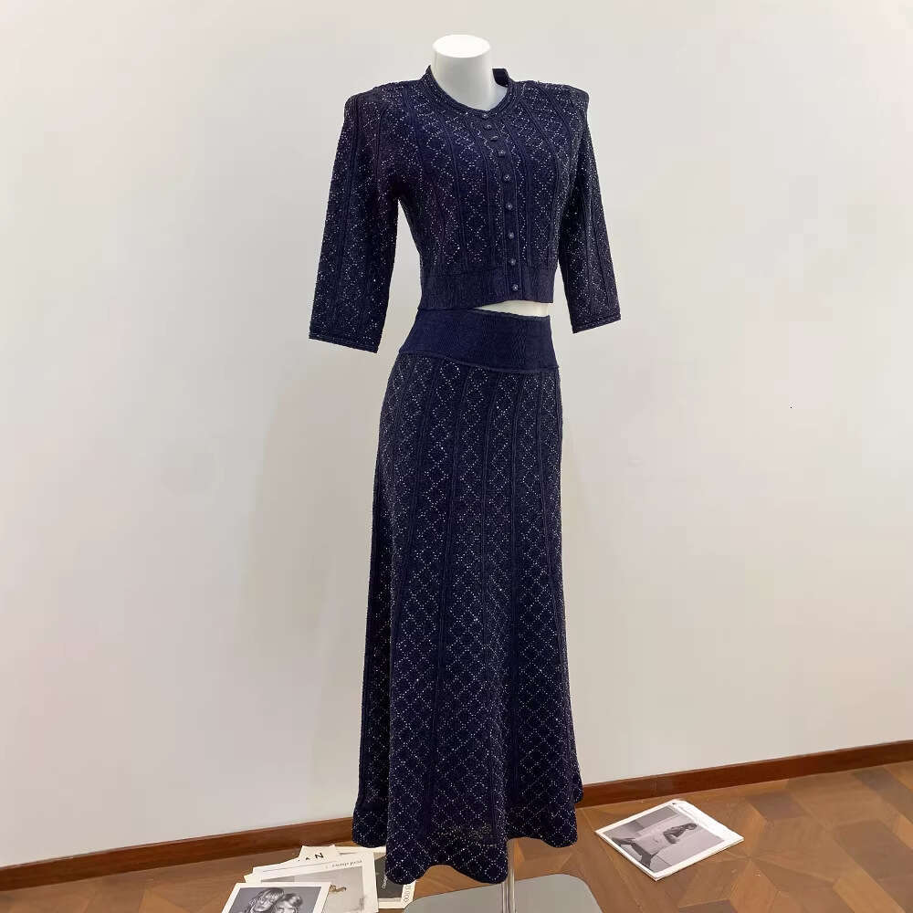 2026 Spring New Ultra Fine Sparkling Hollow Rhinestone Decorative Lined X21 Cardigan Women's Skirt Set