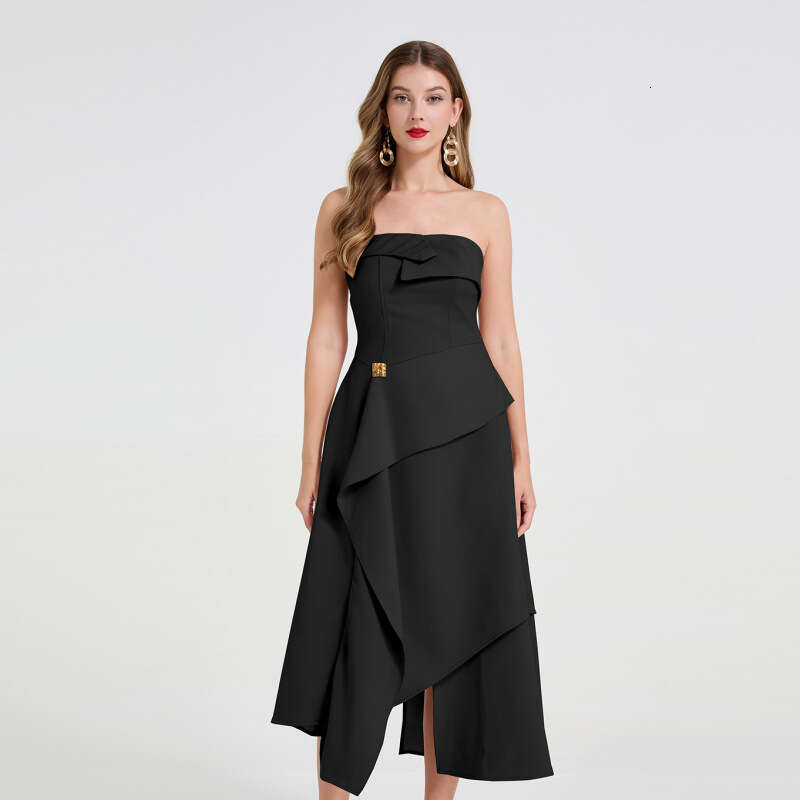 A niche designer dress B15 that is lightweight, luxurious, and high-end with a hidden asymmetrical abdomen and strapless evening gown