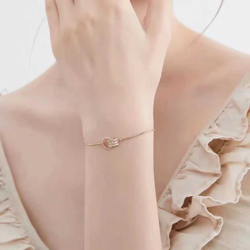 Classic Design Ring interlocki Gold Color Charm For Womens 2025 New Fashion Jewelry Party Girls Exquisite Accessories H260321 - view 3