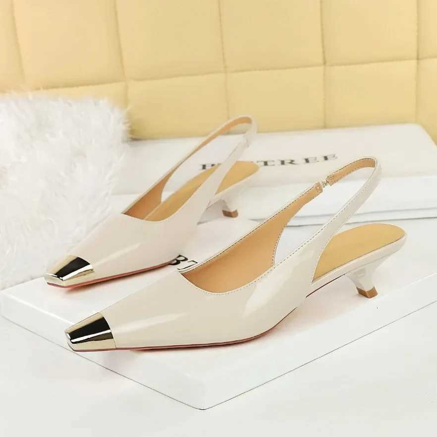 Shoes Banquet Thin Heel Shallow Mouth Womens Shoes Patent Leather Glossy Metal Head Rear Strap Thin Single Shoes Women C260321