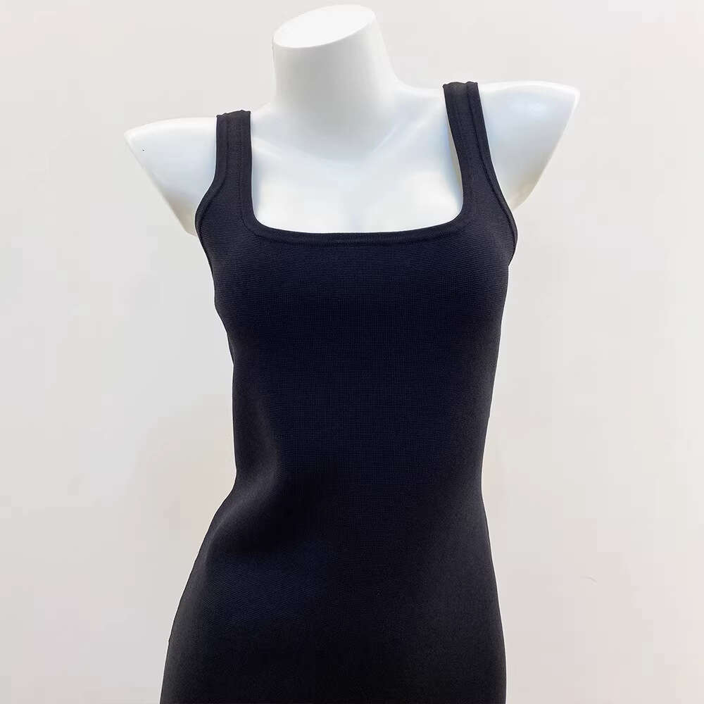 2026 Spring New Black Heavy duty Water Diamond Decorative Splicing Tassel Bottom Vest Women's Knitted Dress