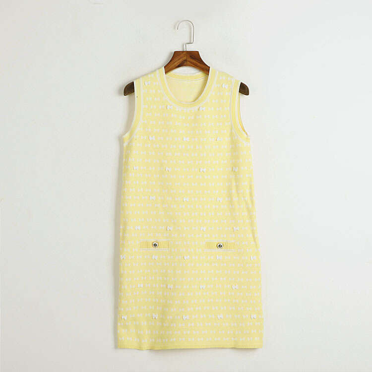 2026 Summer Women's Small Fragrant Style Bow Jacquard Round k30 Neck Sleeveless Knitted Tank Top