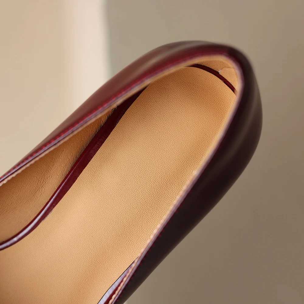 JOCHEBED HUNew Genuine Leather Style Metal Flower Decor Flat Shoes Women Small Head Shallow Slip on Comfortable Casual C260321