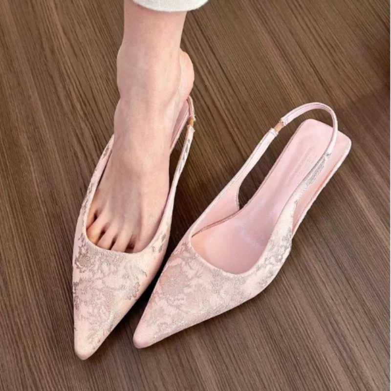 Summer New Style Popular Women Sandals Heel Ladies Shoes Pointed Toe Solid Female Womens Shoes Back Strap Slip on Heels C260321