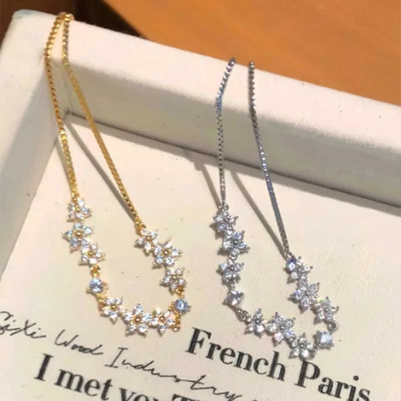 Shiny Crystal Zircon Flower Beaded Pull-Out for Women Luxury Rhinestone Geometric Temperament Hand Chain Daily Jewelry H260321 - view 7