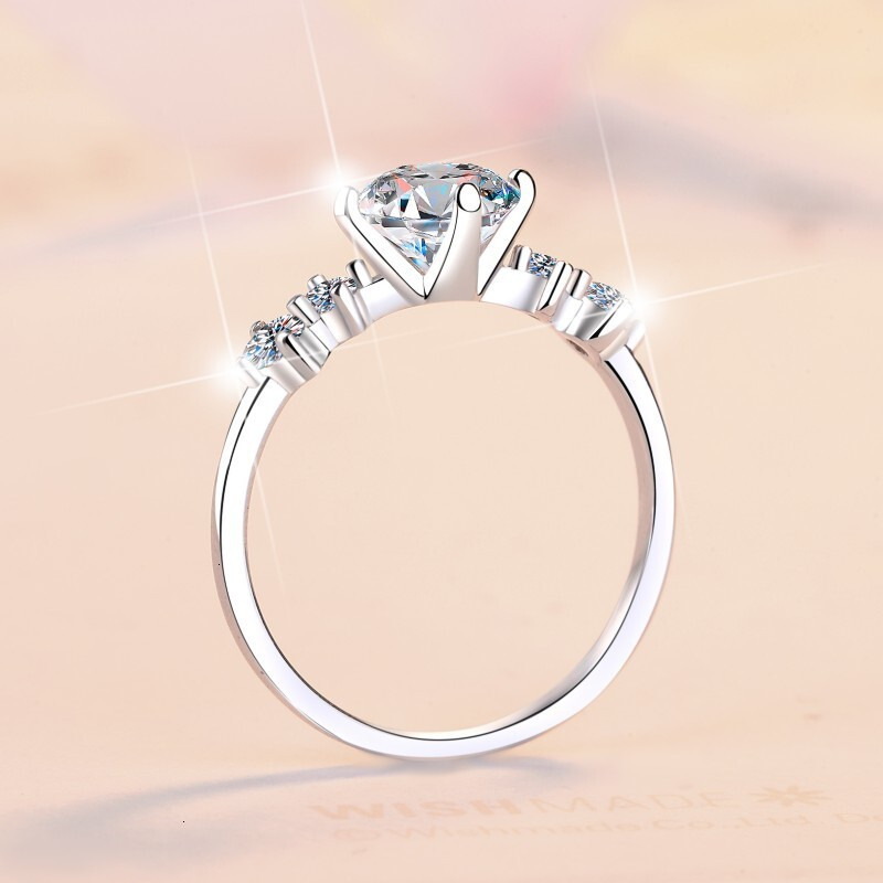 Luxury Jewelry Design Ring Women's Moissanite Ring S925 Sterling Silver Four-Prong Fashion Jewelry Cross-Border Supply