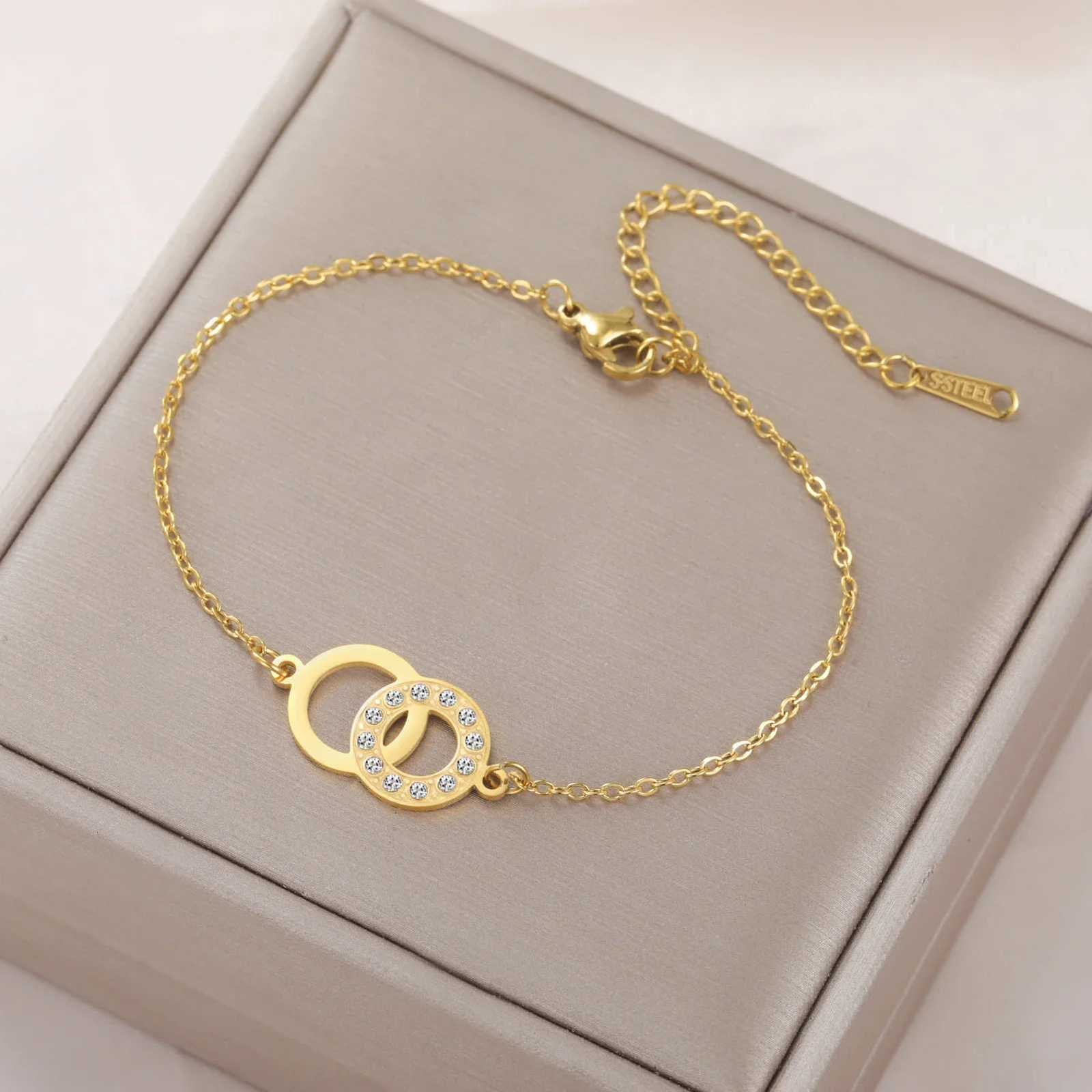 Cazador Geometric Double Circles Charm Stainless Steel Jewelry Clear Zircon Womens Hand Birthday Gift 2025 H260321 - view 6