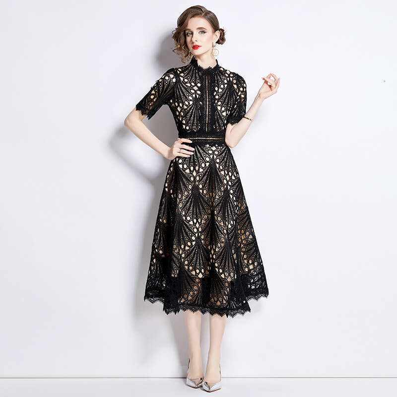 Designer women's French k30 high-end lace patch round neck dress, summer new style, slim fit waist, elegant flared pants