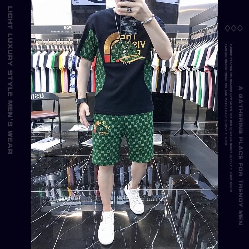 Luxury Brand Designer 2026 Summer Fashion Casual Men Suit with Unique Print Men T-shirt and Shorts Set in Light Luxury Style