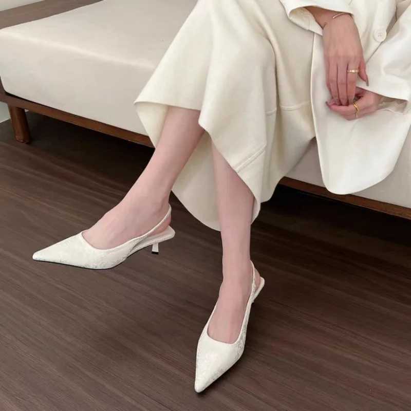 Summer New Style Popular Women Sandals Heel Ladies Shoes Pointed Toe Solid Female Womens Shoes Back Strap Slip on Heels C260321
