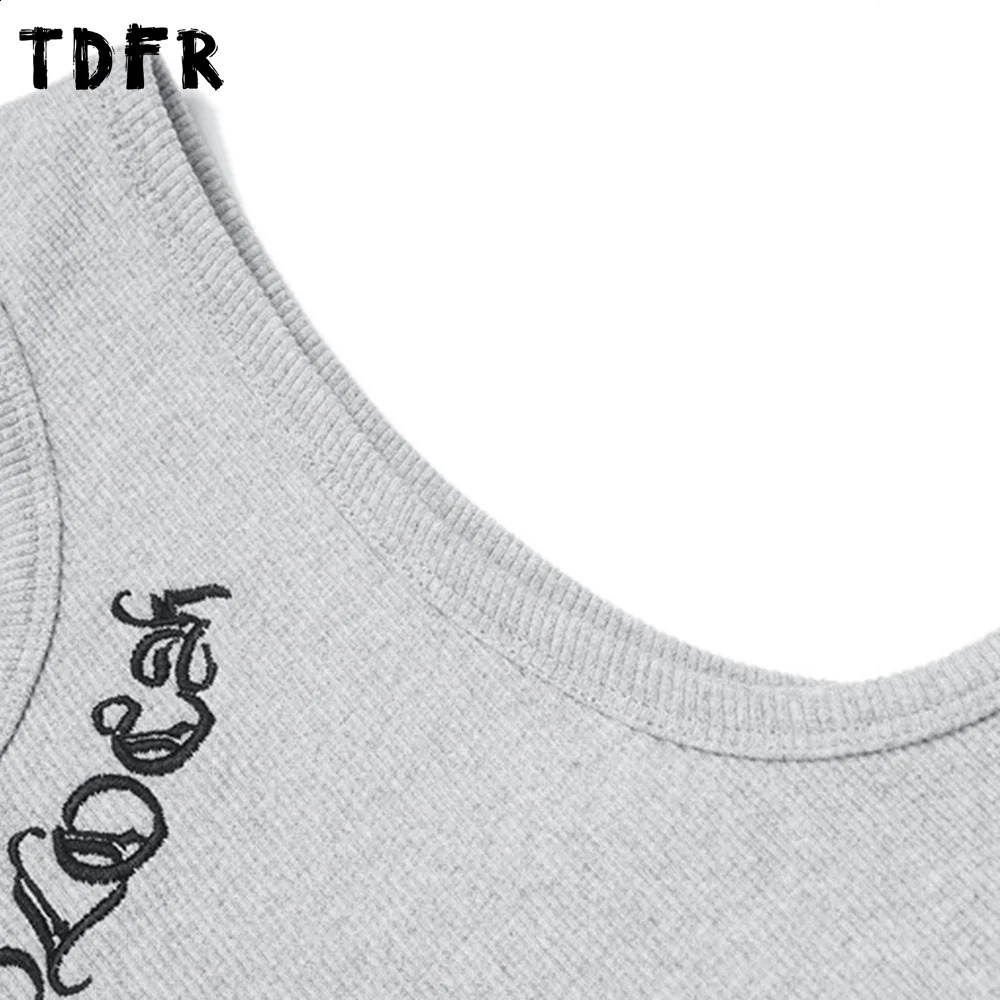 Chicano letters Embroidery tank top Mens Summer Streetwear Crew Neck Slim Sleeveless Singlets Men 260317