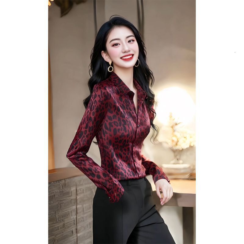 Spring Designer Hoodie French-style Light Luxury High-end Super Stylish Top Red Leopard Designer Polo T-shirt Print Shirt New Model Women's Blouse