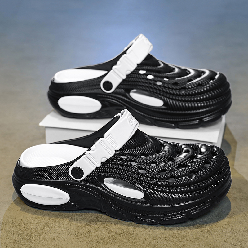 2026 new free shipping casual outdoor trendy flat designer slippers fashionable retro versatile outdoor sandals for man