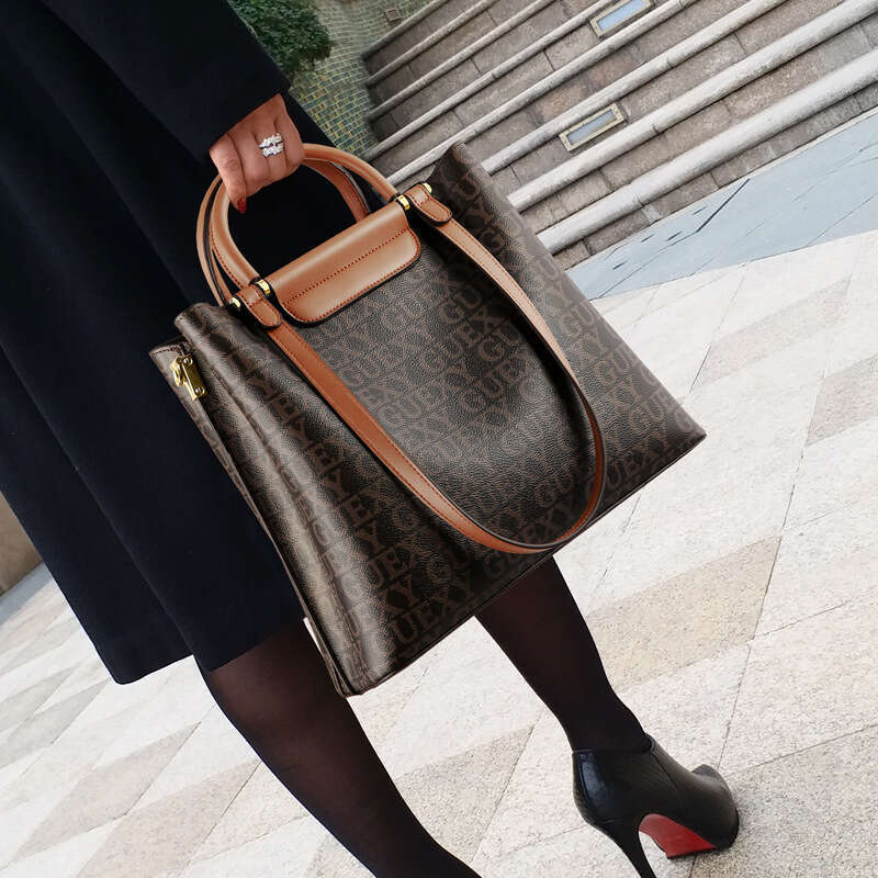 2026 Luxury Shoulder Bags Totes Hobo Vintage Pattern Women Bucket Bag Large Capacity Crossbody Handbag Fashion Casual Purse SENYY