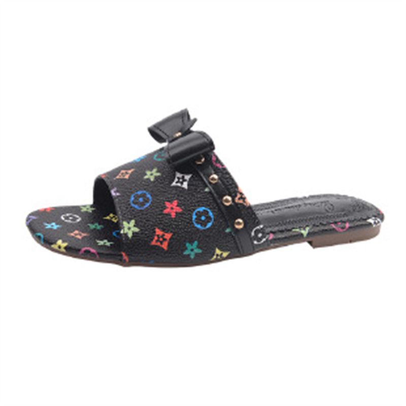 2026 new free shipping designer casual outdoor trendy printing flat slippers fashionable retro outdoor sandals for woman