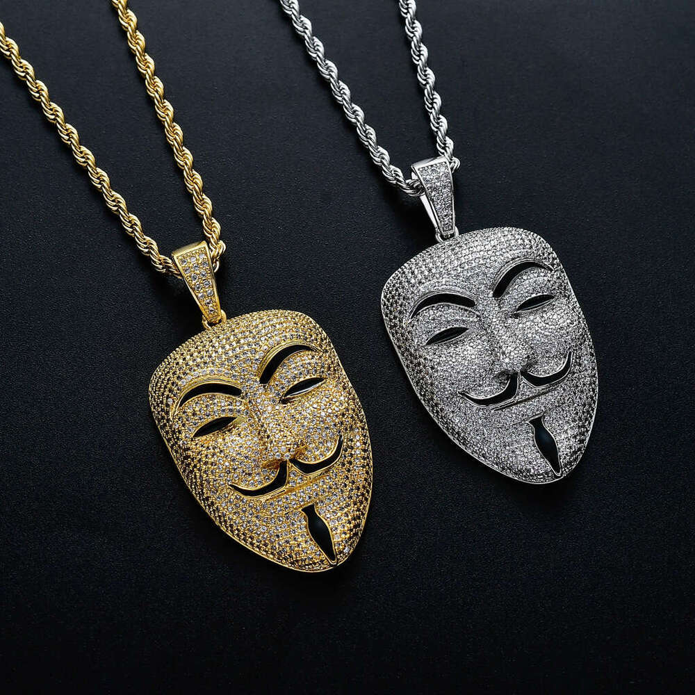 V for Vendetta-style male character mask pendant with full zirconia, hip-hop necklace accessory