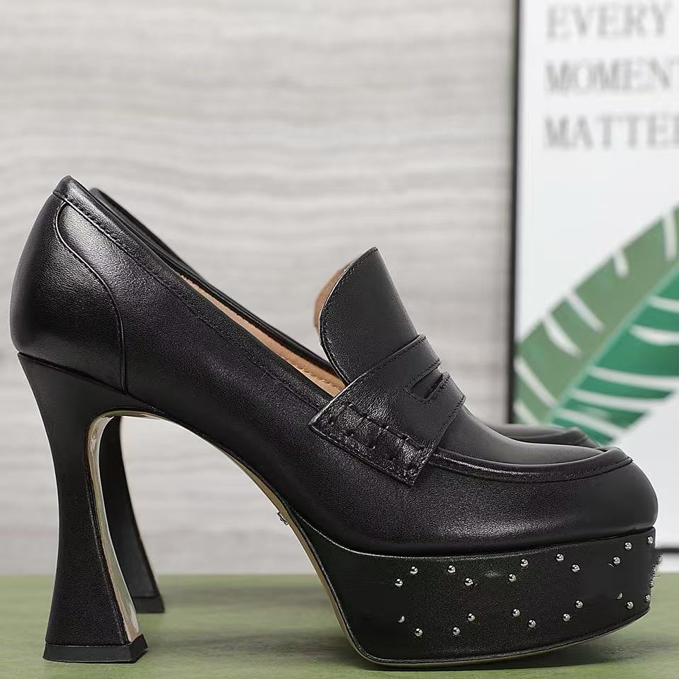 Fashion High Heel Pumps Women Platform Heels Designer Shoes with Rivet Decoration Classic Casual Round Head Genuine Leather Party Dress Shoe Woman Pumps with bag