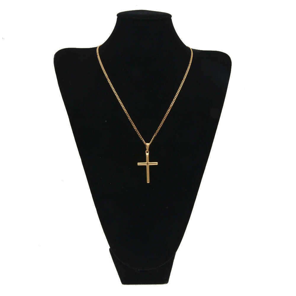 Cross-Border Source European and American Hip-Hop Ice with VVS moissanite Gold-Plated Cross Men's Pure silver Necklace Versatile Sweater Pendant 
