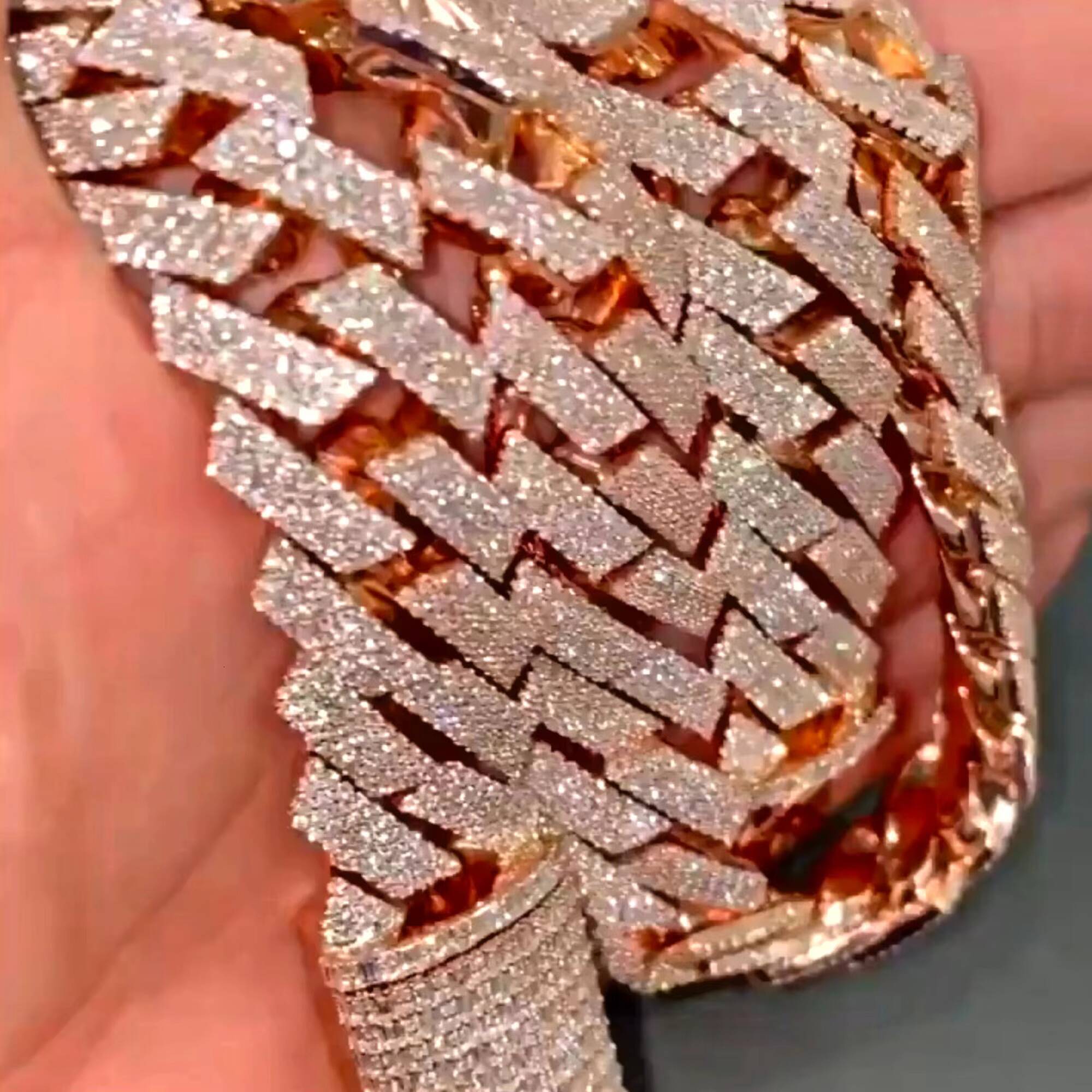 High Quality Customized 22 mm Cuban Link Moissanite Diamond Chain 925 Sterling Silver Rose Gold Diamond Chain