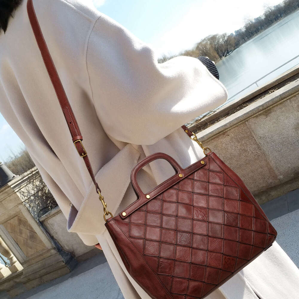 Luxury Shoulder Bags Totes Hobo Large Capacity High End Niche Unique Design Daily Commute Genuine Leather Women Bag Wholesale Trendy SENYY