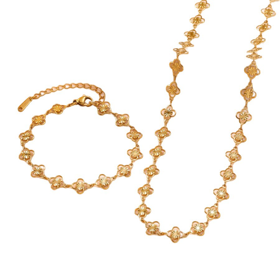 Hollow-carved leaf clover bracelet and necklace set for women, 18K gold stainless steel jewelry - view 6