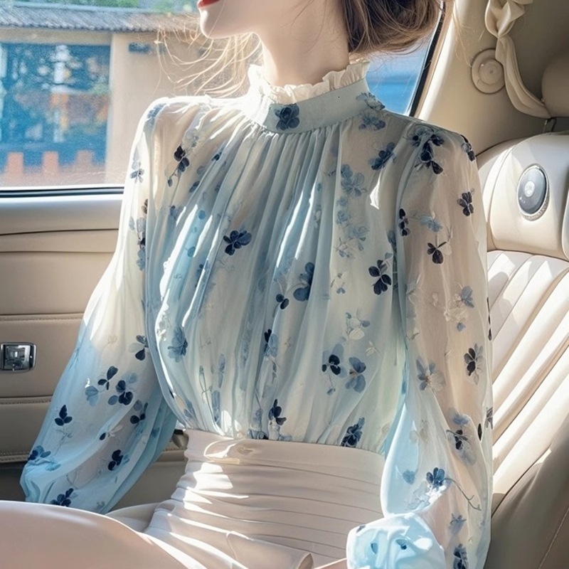 French-style Elegant Designer Polo T-shirt And Luxurious Blue Printed Designer Hoodie High-neck Top New Spring And Autumn Unique And Beautiful Blouse For Women