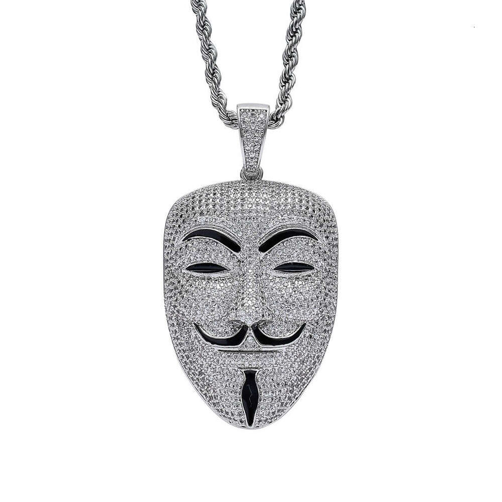 V for Vendetta-style male character mask pendant with full zirconia, hip-hop necklace accessory
