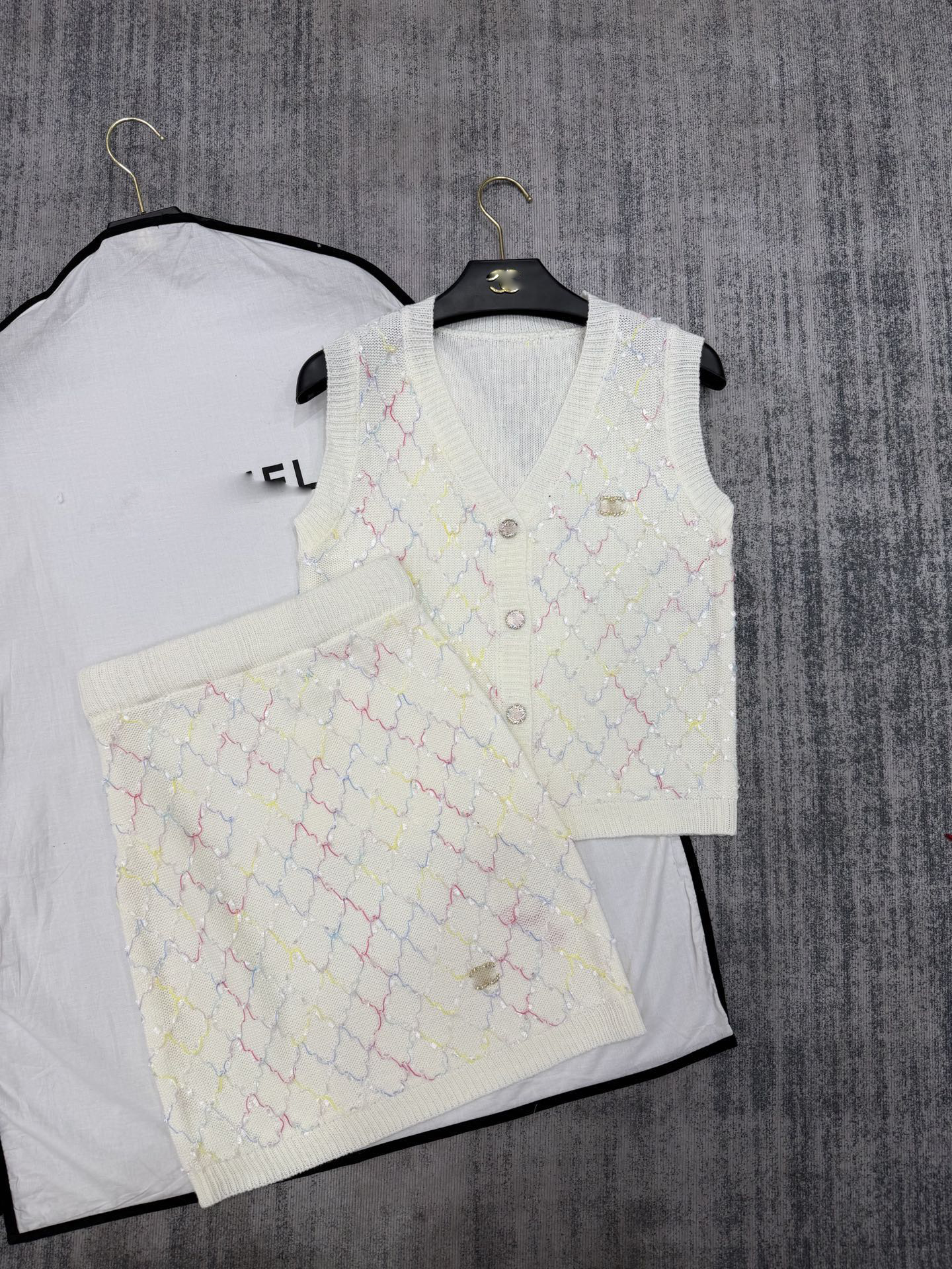 Summer Designer Argyle Knitted Two Piece Women's Slimming Tank Top and High Quality Skirt Set