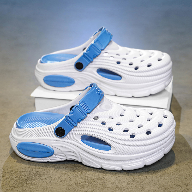 2026 new free shipping casual outdoor trendy flat designer slippers fashionable retro versatile outdoor sandals for man