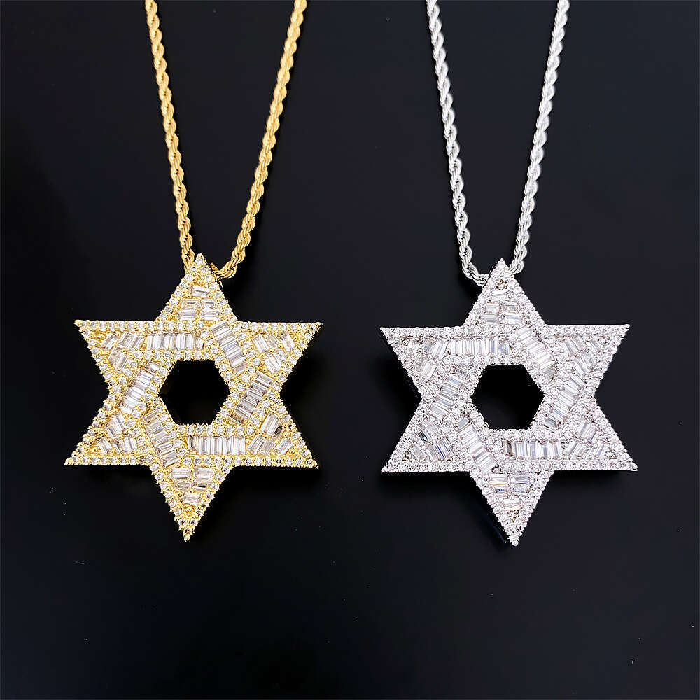 Jewelry style fulldiamond Hip Hop Silver pendant necklace with VVS Moissanite fivepointed star can be threaded through a single stone chain