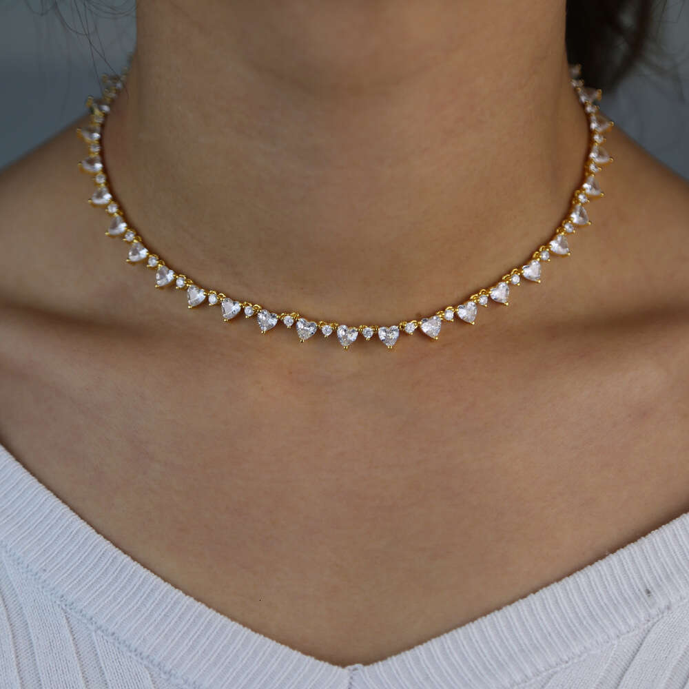 Jewelry Hip Hop necklace for women heart-shaped Moissanite necklace super shiny women's wholesale autumn and winter sweater chain